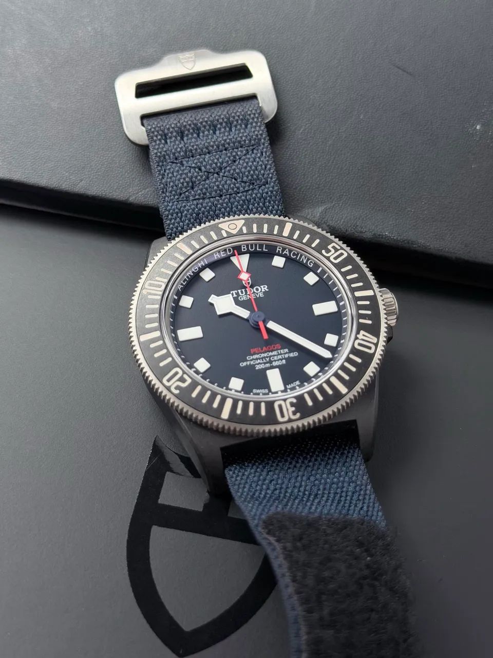 Tudor Pelagos FXD Alinghi Red Bull  - Foto 4