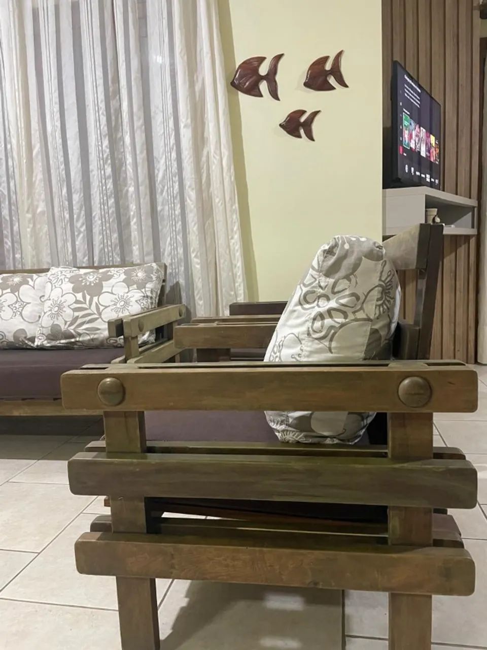 Conjunto de sofá  de Gramado em madeira - Foto 3