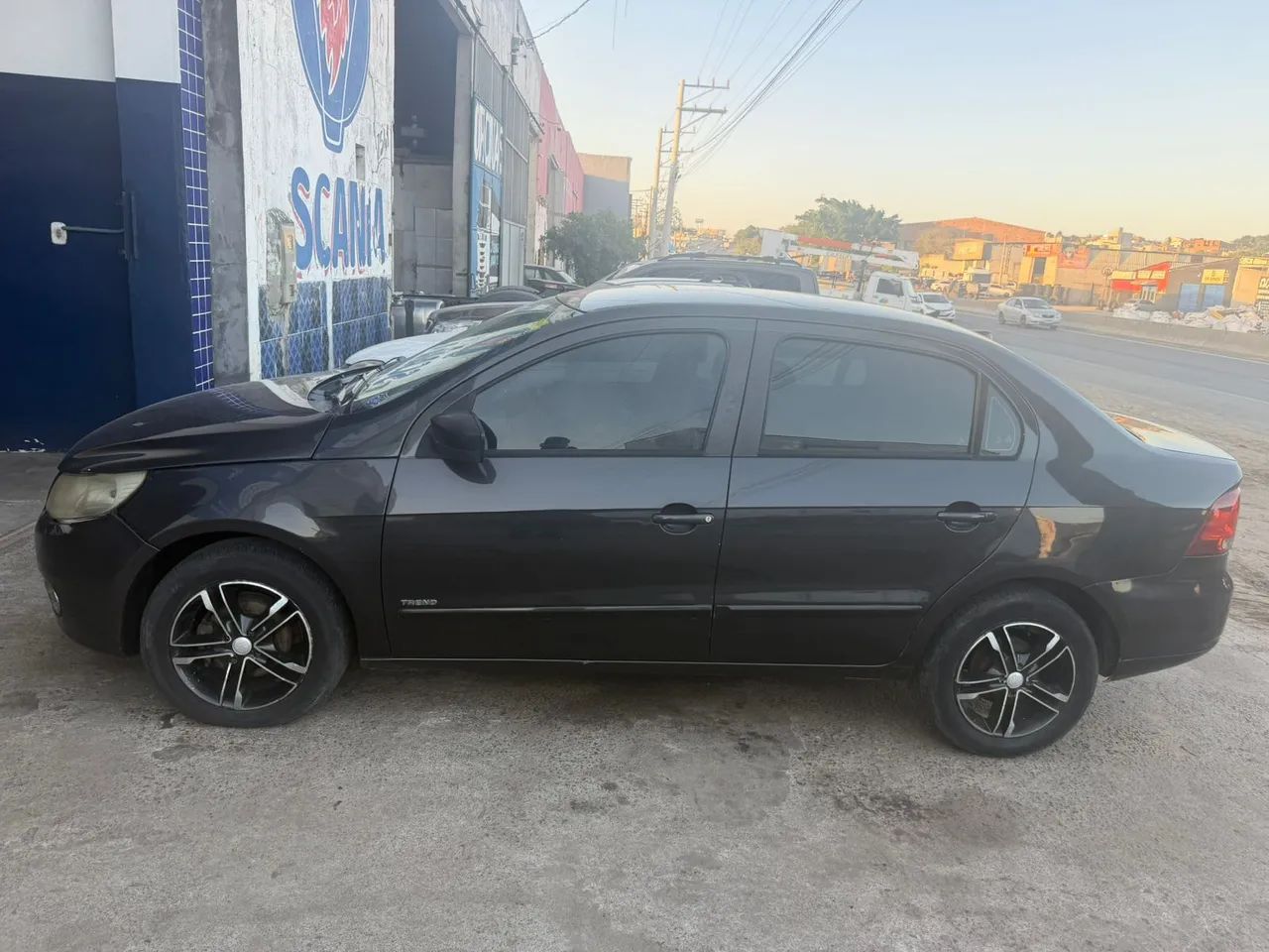 Volkswagen Voyage VOYAGE TREND 1.6 Mi Total Flex 8V 4p 2013