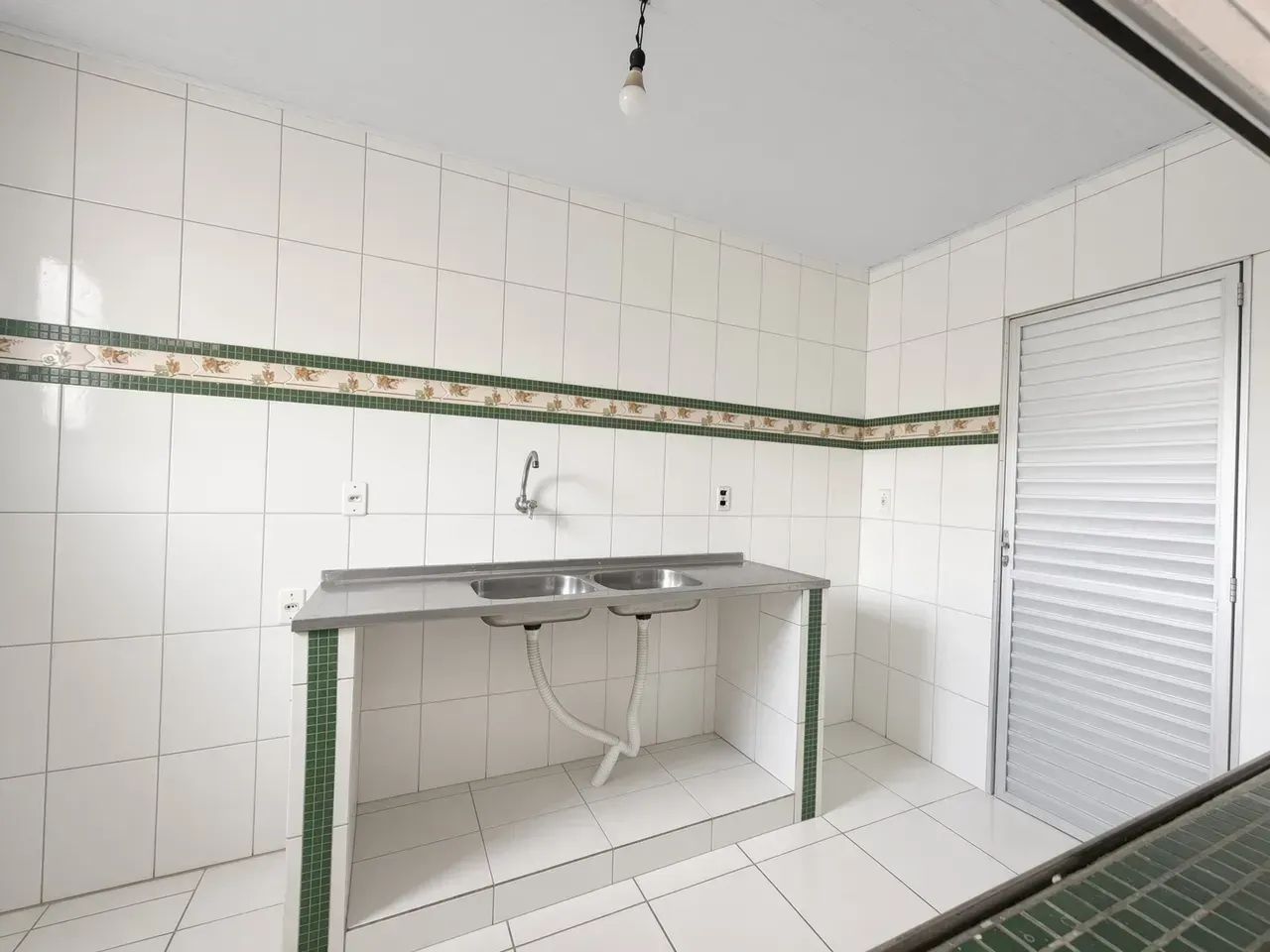 Alugo ou vendo casa com piscina 4 quartos 2 vagas cidade nova - Foto 5