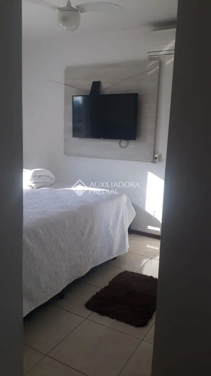 Apto à venda no bairro Carianos - Florianópolis - Foto 4