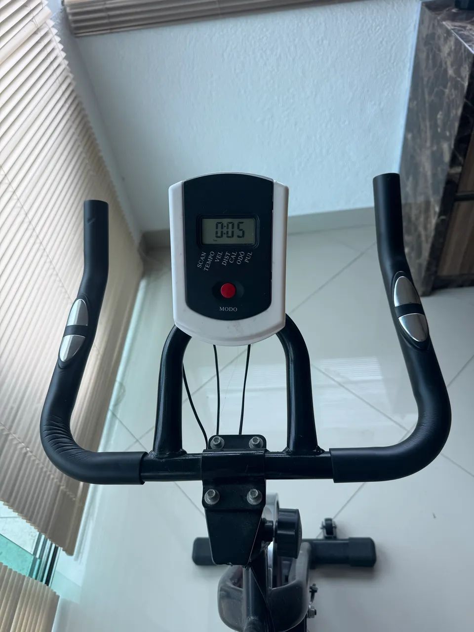 Bicicleta Spinning Basic Fitness - Excelente Estado - Foto 4