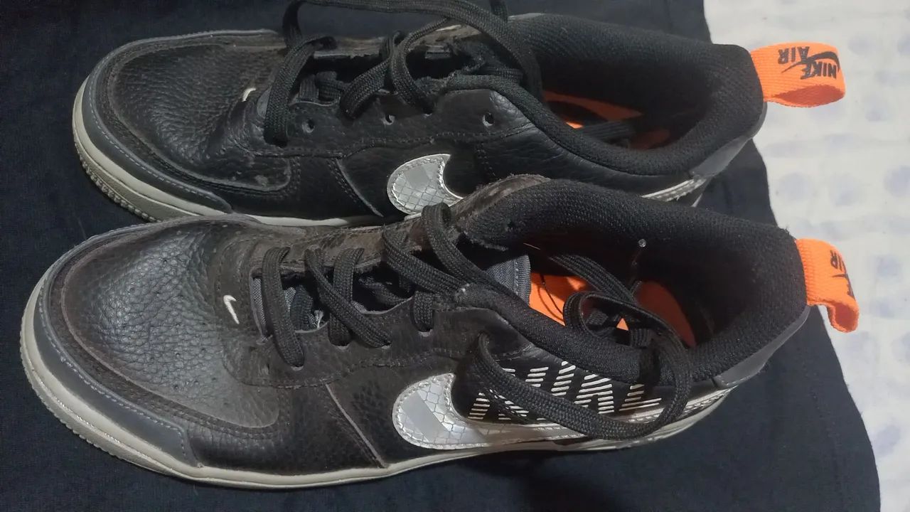 Tênis preto.  Tamanho 37 - Foto 2