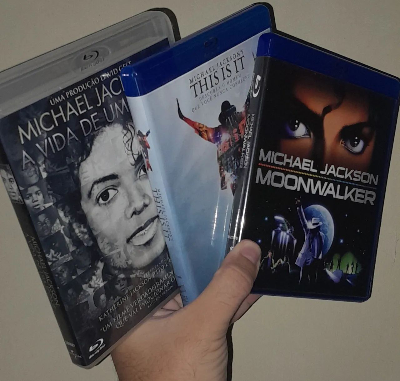 Coleção Michael Jackson - 5 cds, 7 dvds e 3 Blu-rays - CDs, DVDs