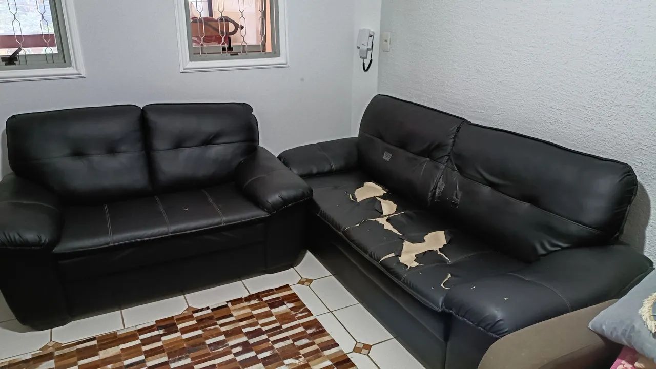 Vendo jogo de sofá 2 e 3 lugares  - Foto 2