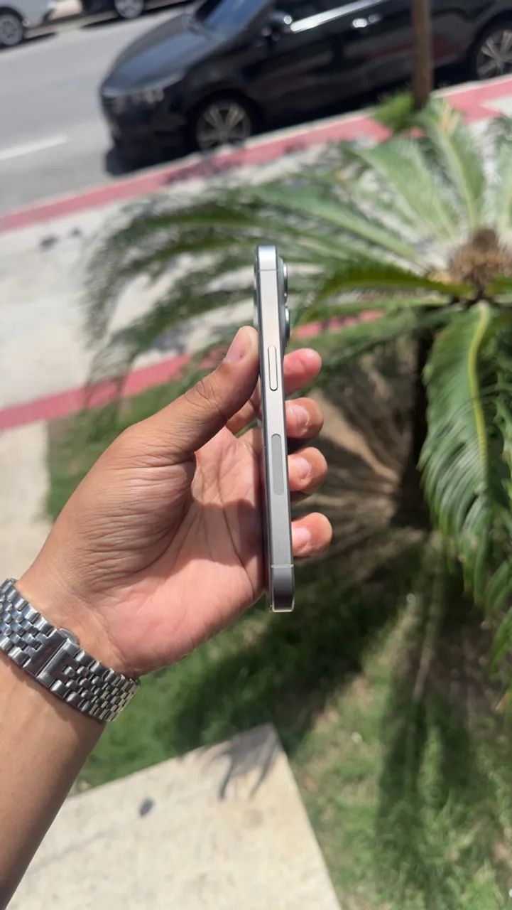 Vendo IPHONE 15 PRO  - Foto 2