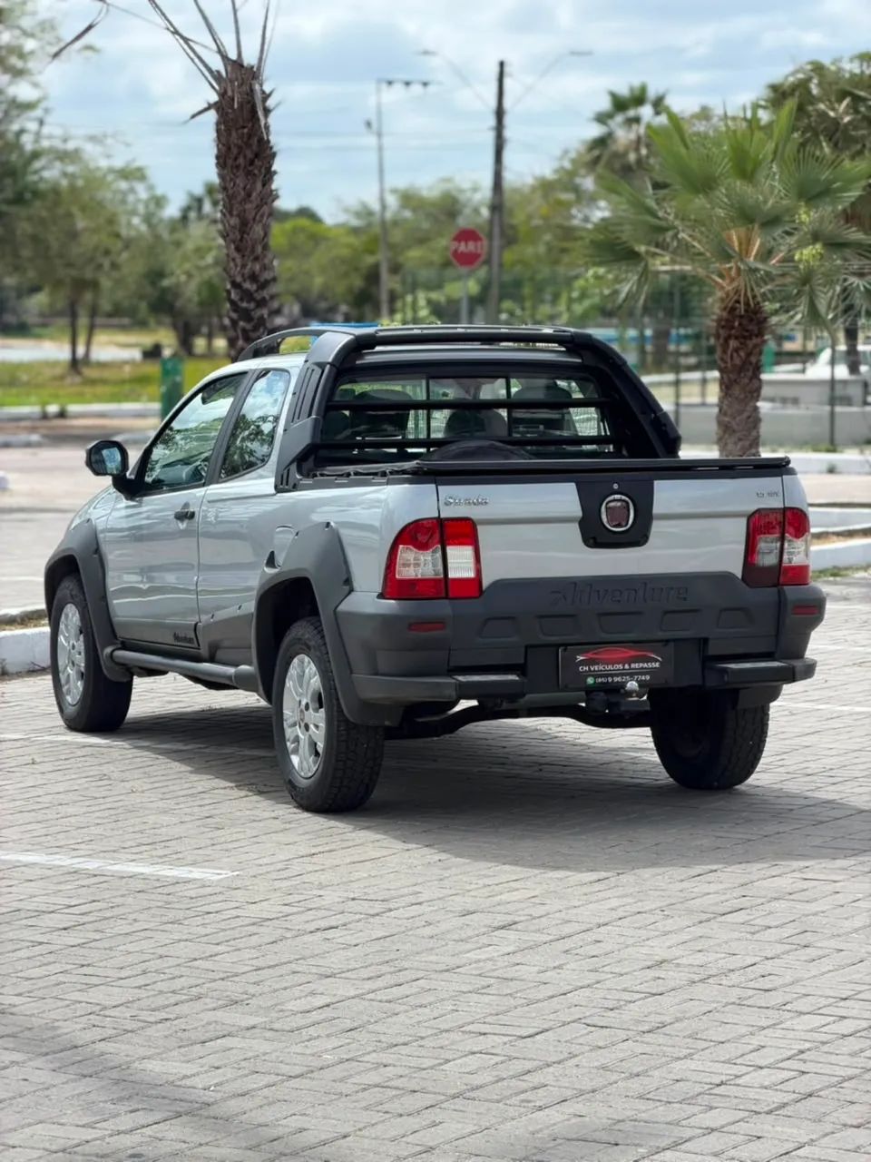 Fiat Strada Adventure1.8/ 1.8 Locker Flex CD 2012 - Foto 3
