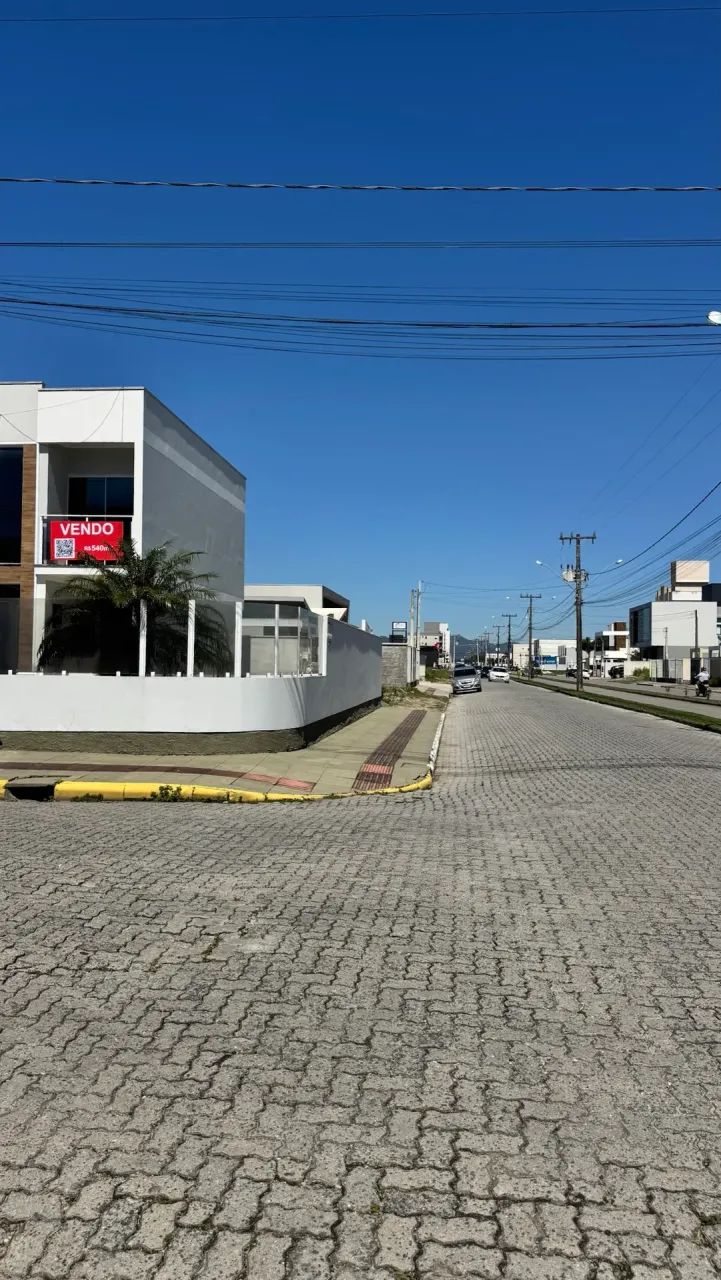 casa de esquina  sobrado em tijucas mata atlântica - Foto 2