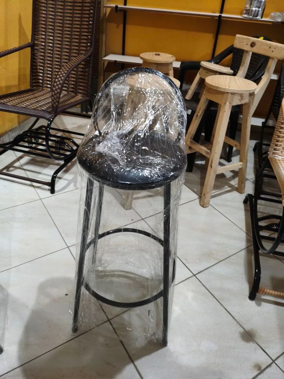 Banqueta * sinho * R$85,00 