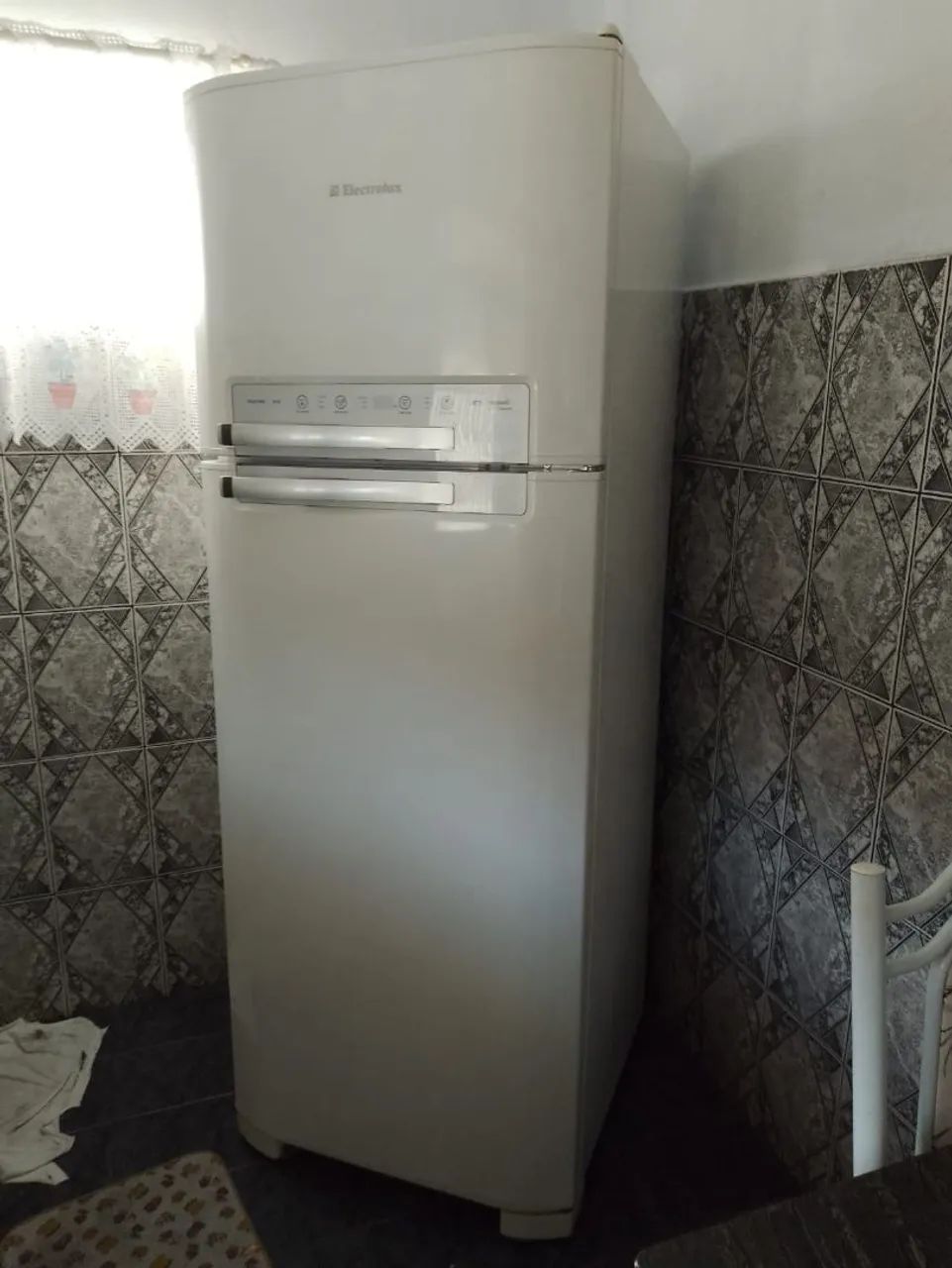 Refrigerador Electrolux DF50  - Foto 2
