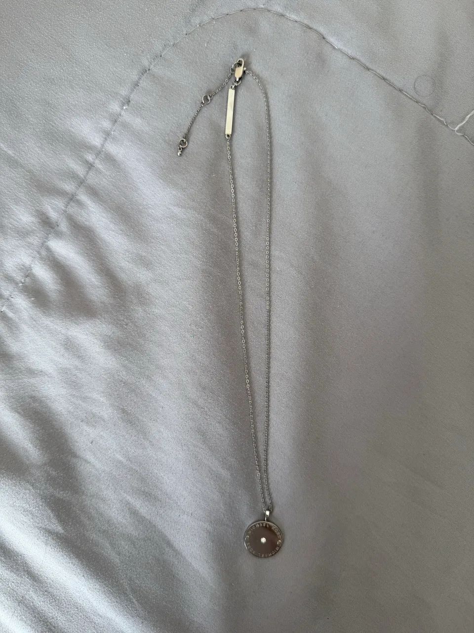 Colar Michael Kors original prata - usado 1x - estado impecável - Foto 2