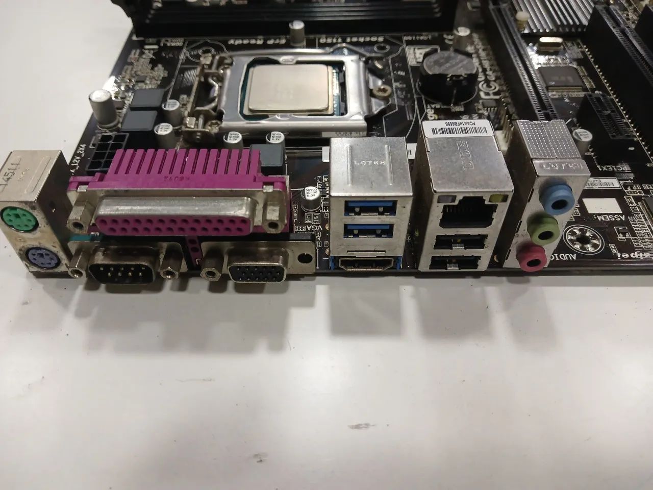 Placa-mãe GIGABYTE GA-H81M-S2PH - Foto 4