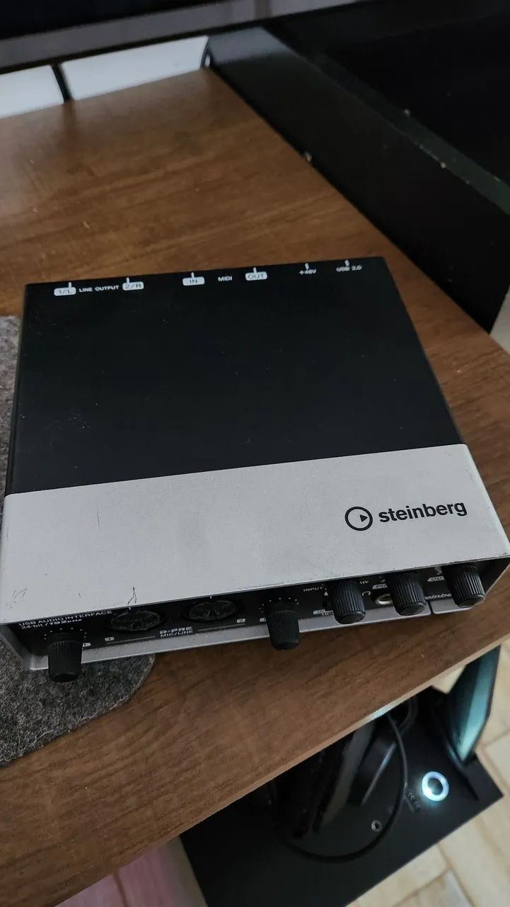Interface de áudio Steinberg UR22 - Foto 2