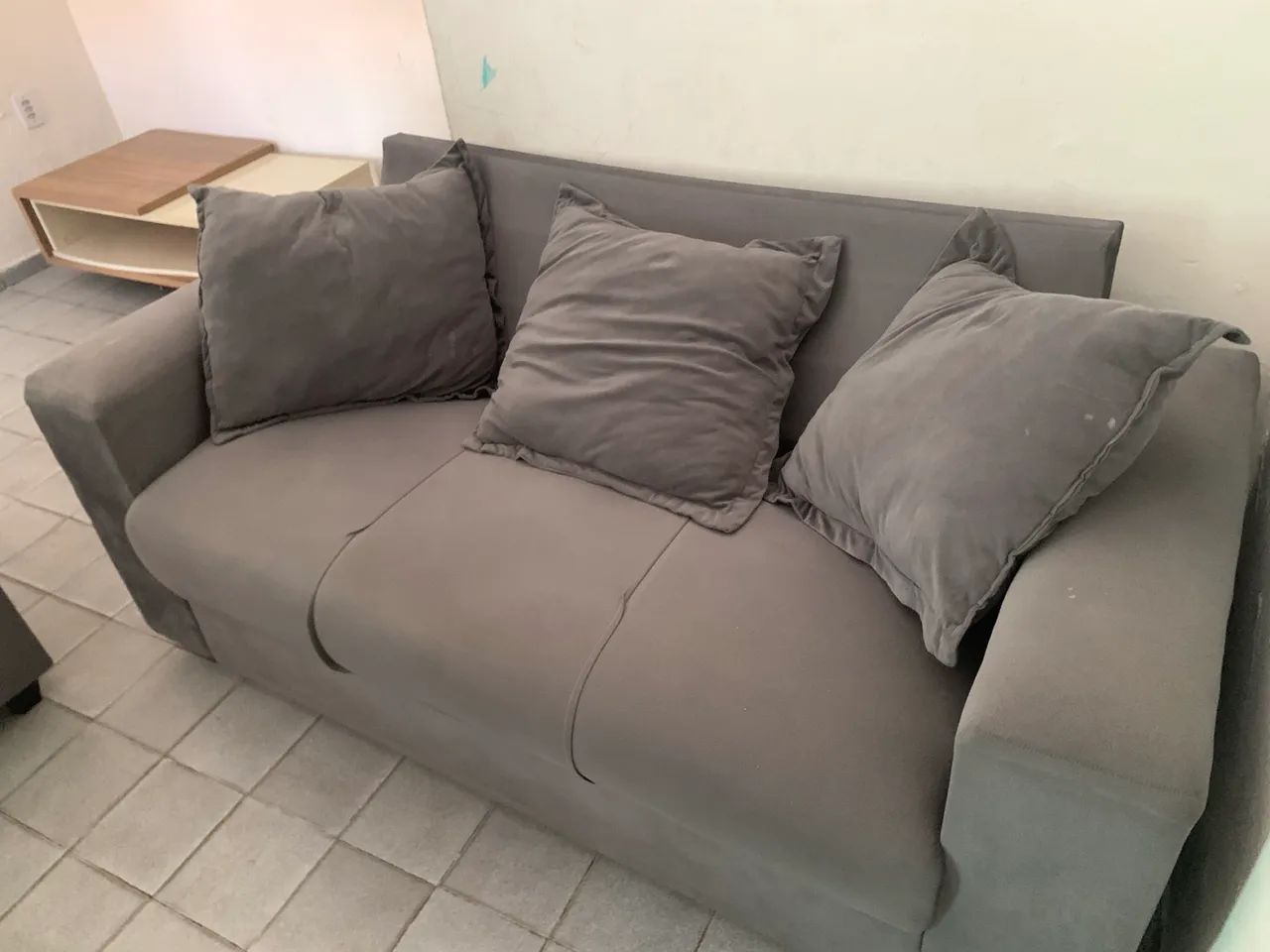 Sofá 2 e 3 lugares 4 meses de uso 