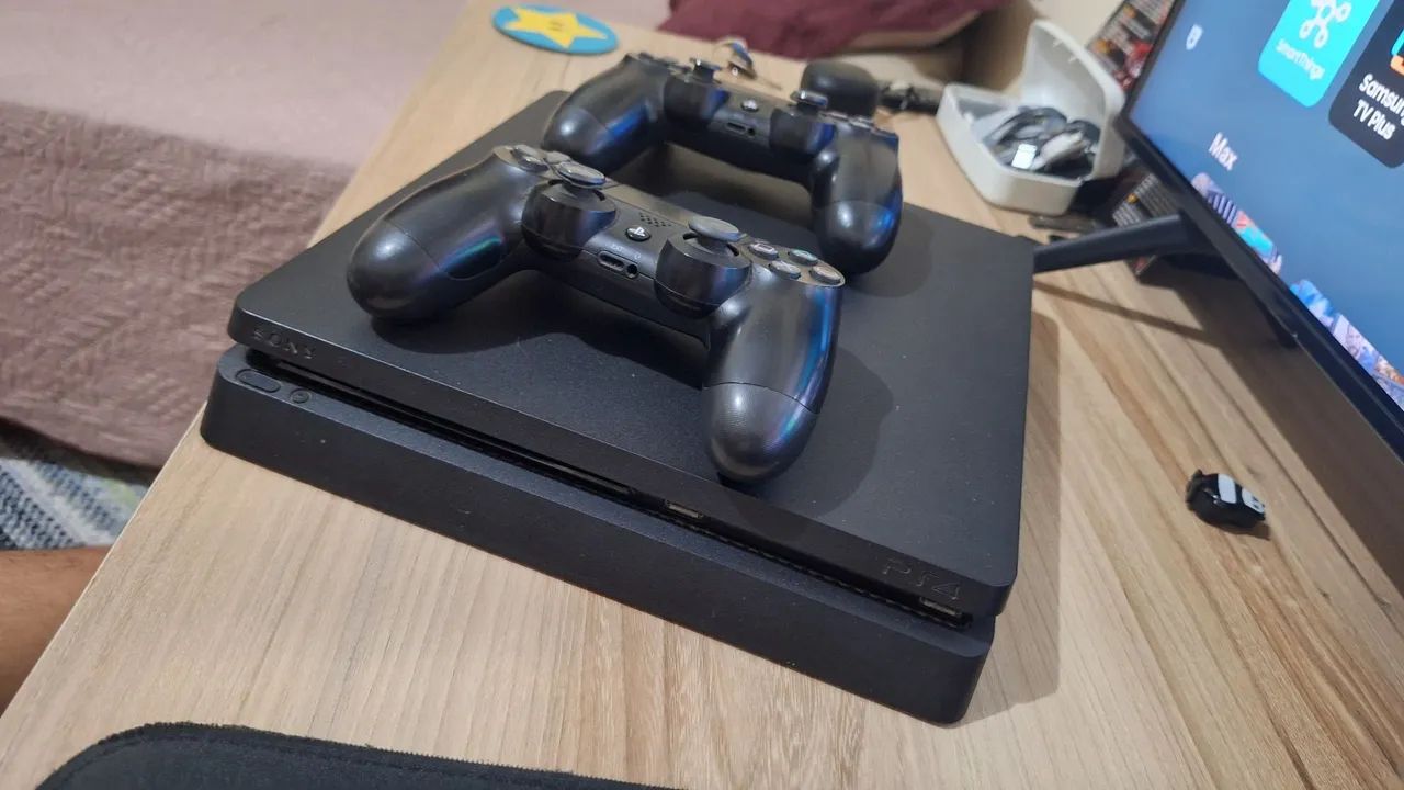 PS4 Slim 1TB - Foto 2