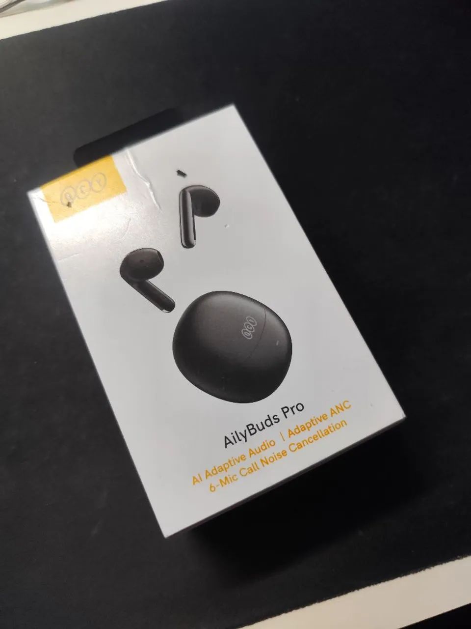 ? Fone Bluetooth QCY Airlybuds Pro - Sem Fio com Microfone