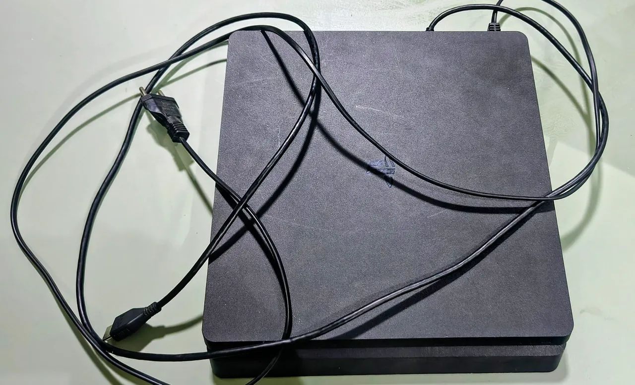 PS4 1 terabyte + 15 jogos