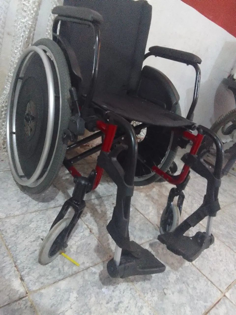 Cadeira de rodas  - Foto 3
