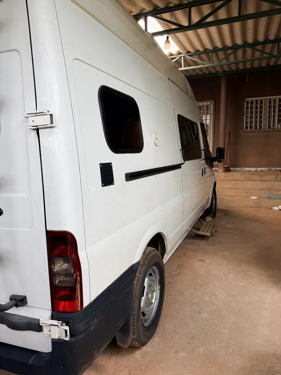Ford Transit TRANSIT Furgão 3550 2.4 TDCI Longo Dies. 2010