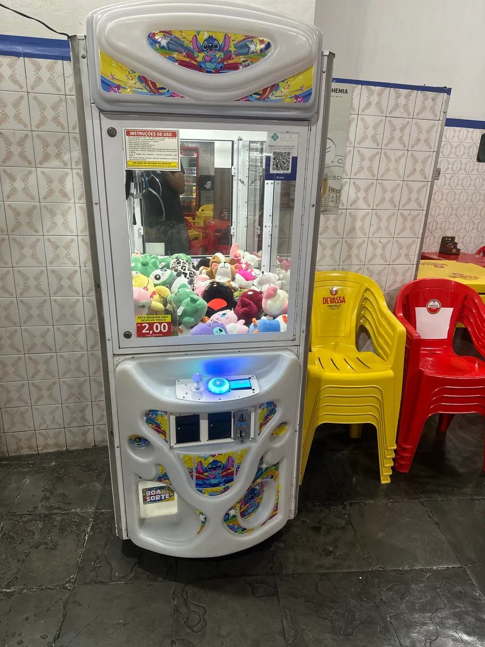 Máquina de pegar pelúcia 