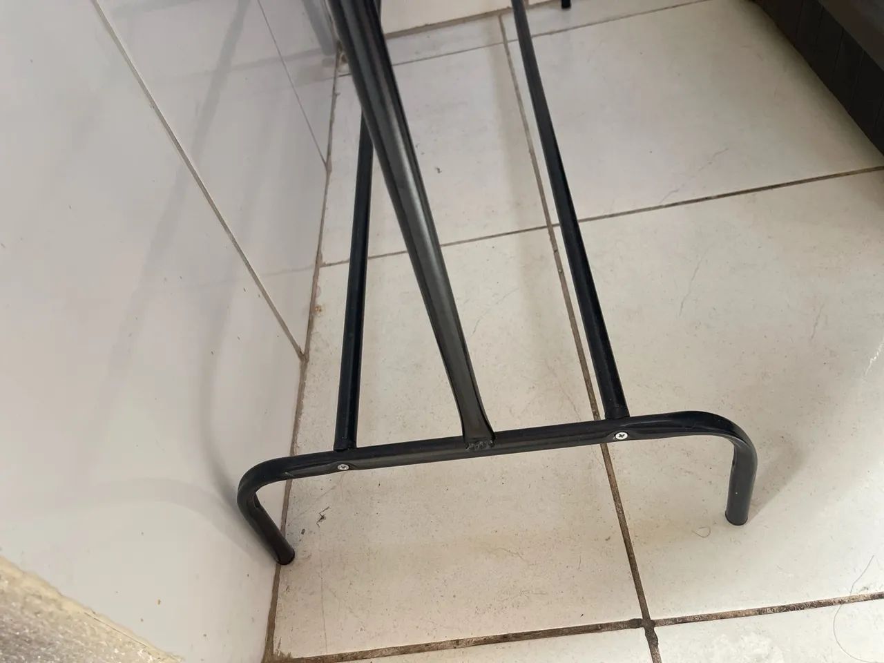 Arara de roupas  - Foto 4