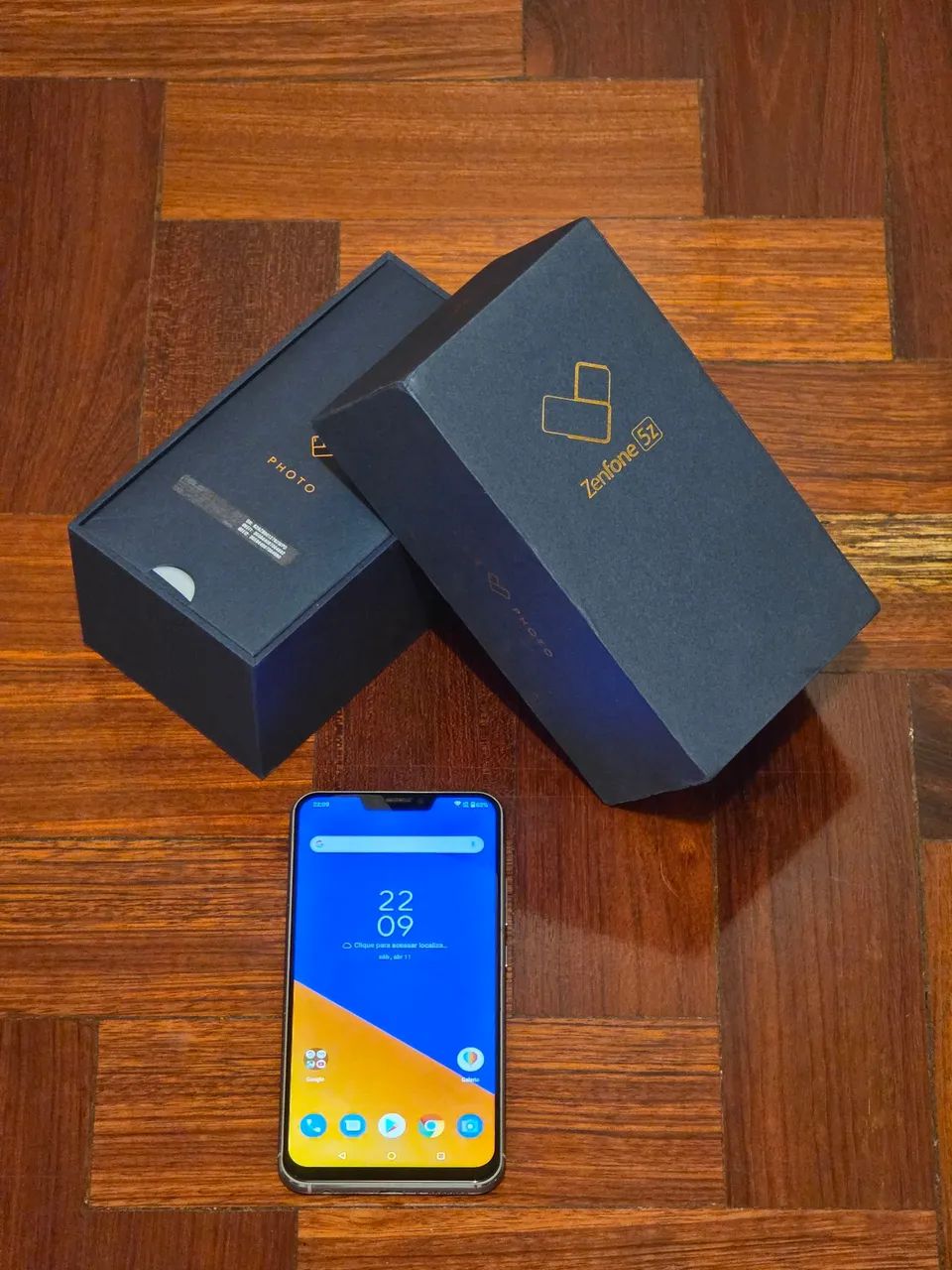 Smartphone Asus Zenfone 5z 128gb 6gb RAM Android 10