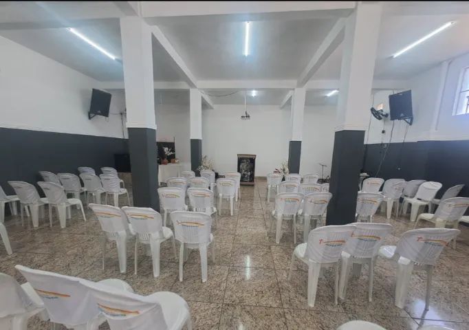 Alugo loja ampla - salão 