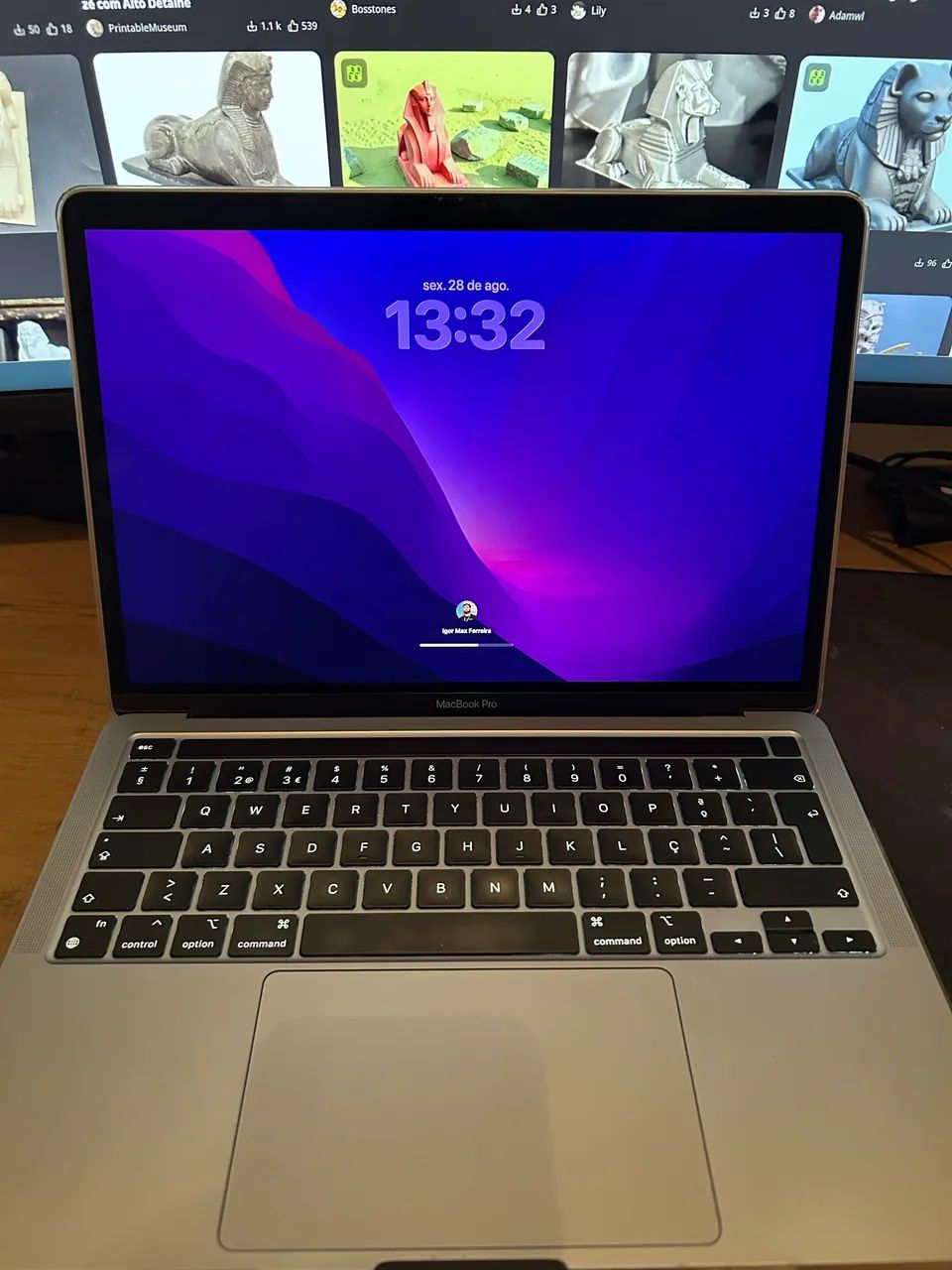 MacBook Pro M1 16gb 2020 13 polegadas 245gb armazenamento + Case Tucano