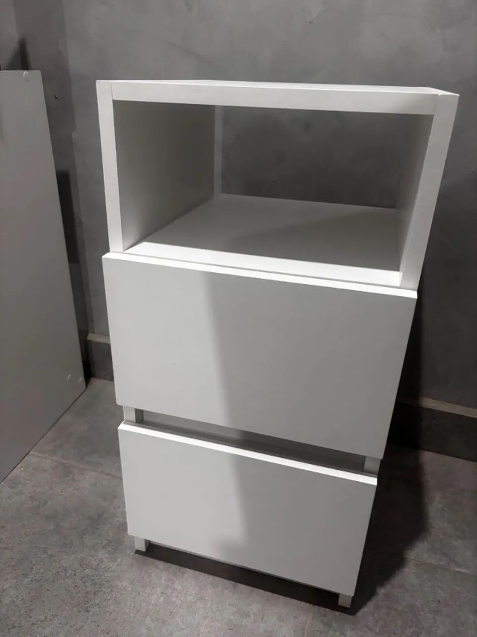mesinha de cabeceira 