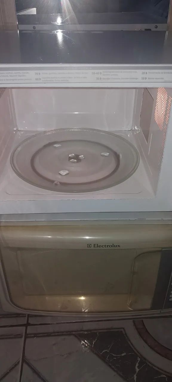 Vende-se  micro-ondas 31 litros  - Foto 3