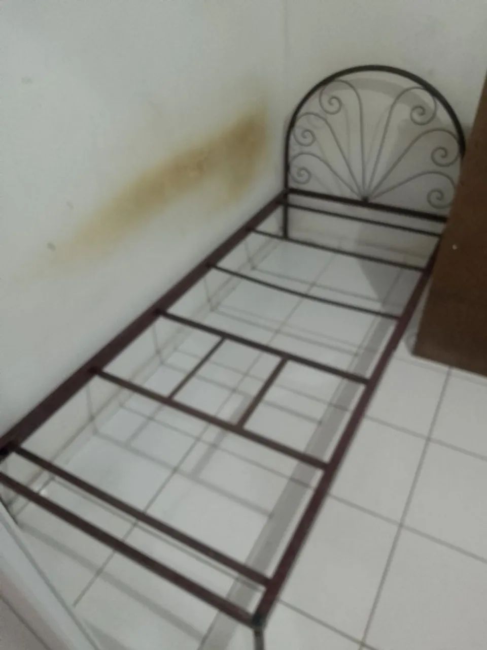 Cama de solteiro tubular 