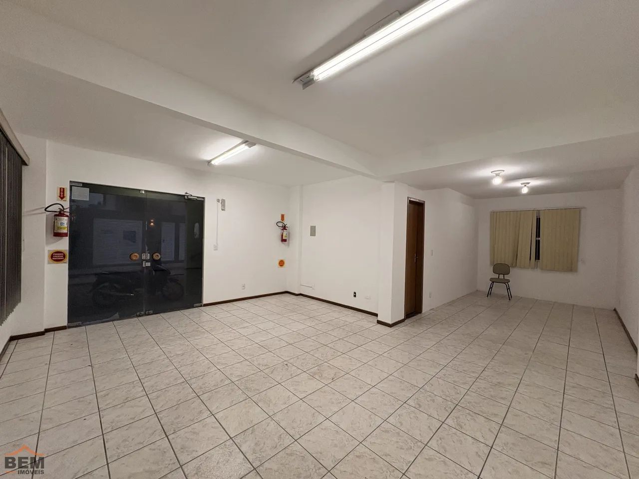 Sala comercial para alugar com 60 m² no Centro de Itajaí. - Foto 5