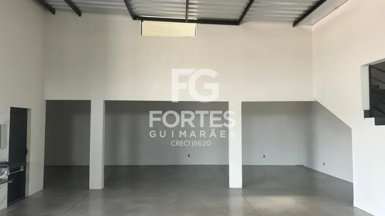 Salão Comercial com 246 m² no Bairro Lagoa dos Cavalos I. - Foto 4