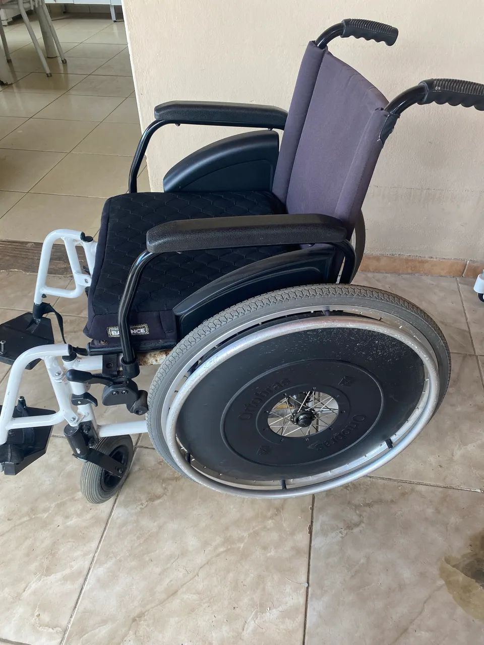 Cadeira de rodas - Foto 4