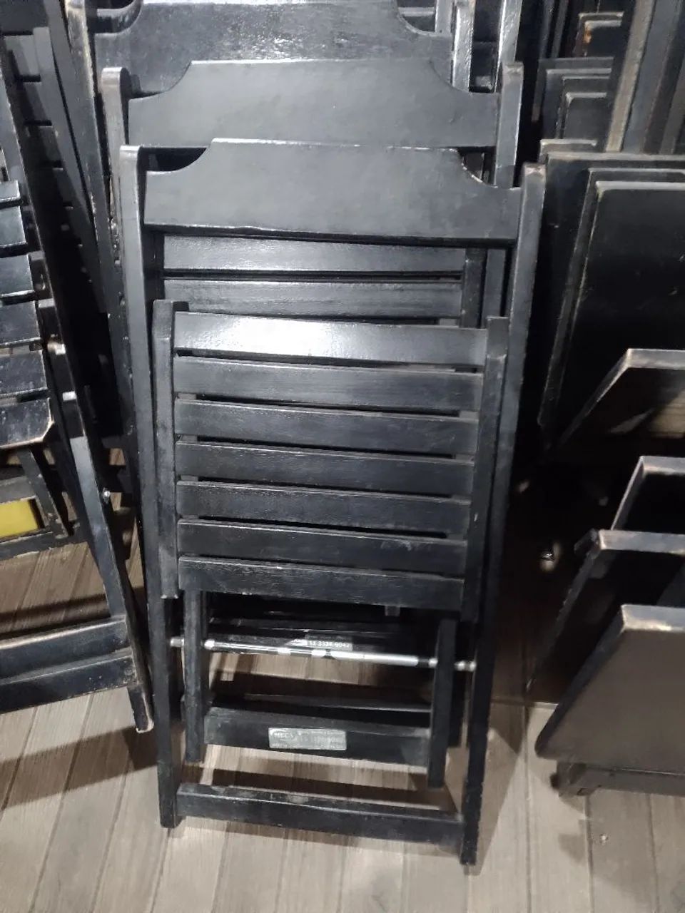 Mesas e cadeiras para restaurante usados