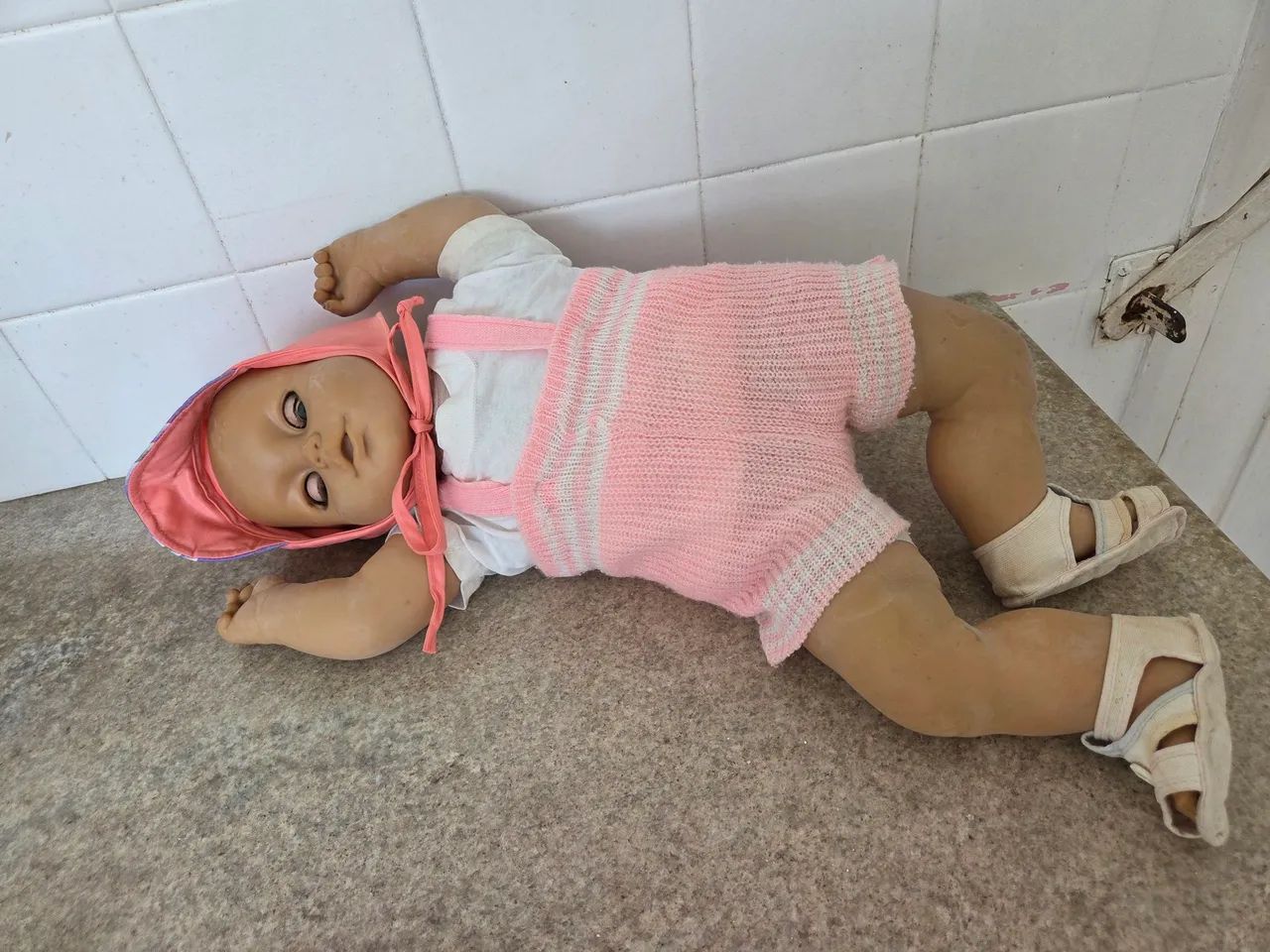 Boneca Bebê Antiga. Anos 80. Valor R$ 70,00. - Foto 4