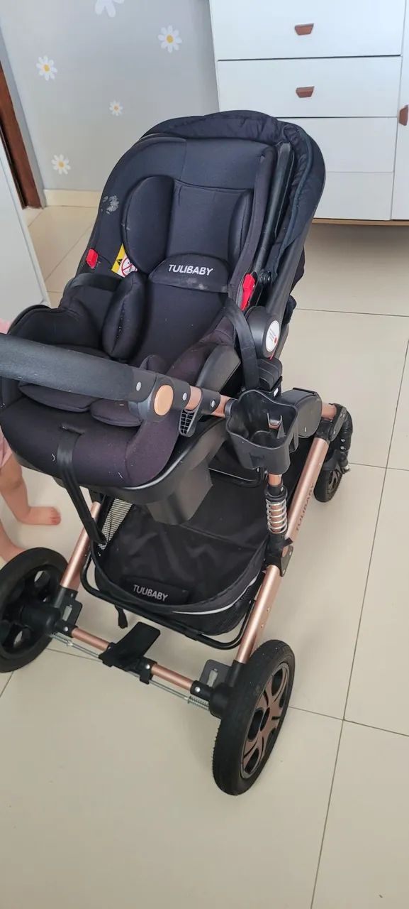 Carrinho de bebê com bebê conforto/moisés  - Foto 4