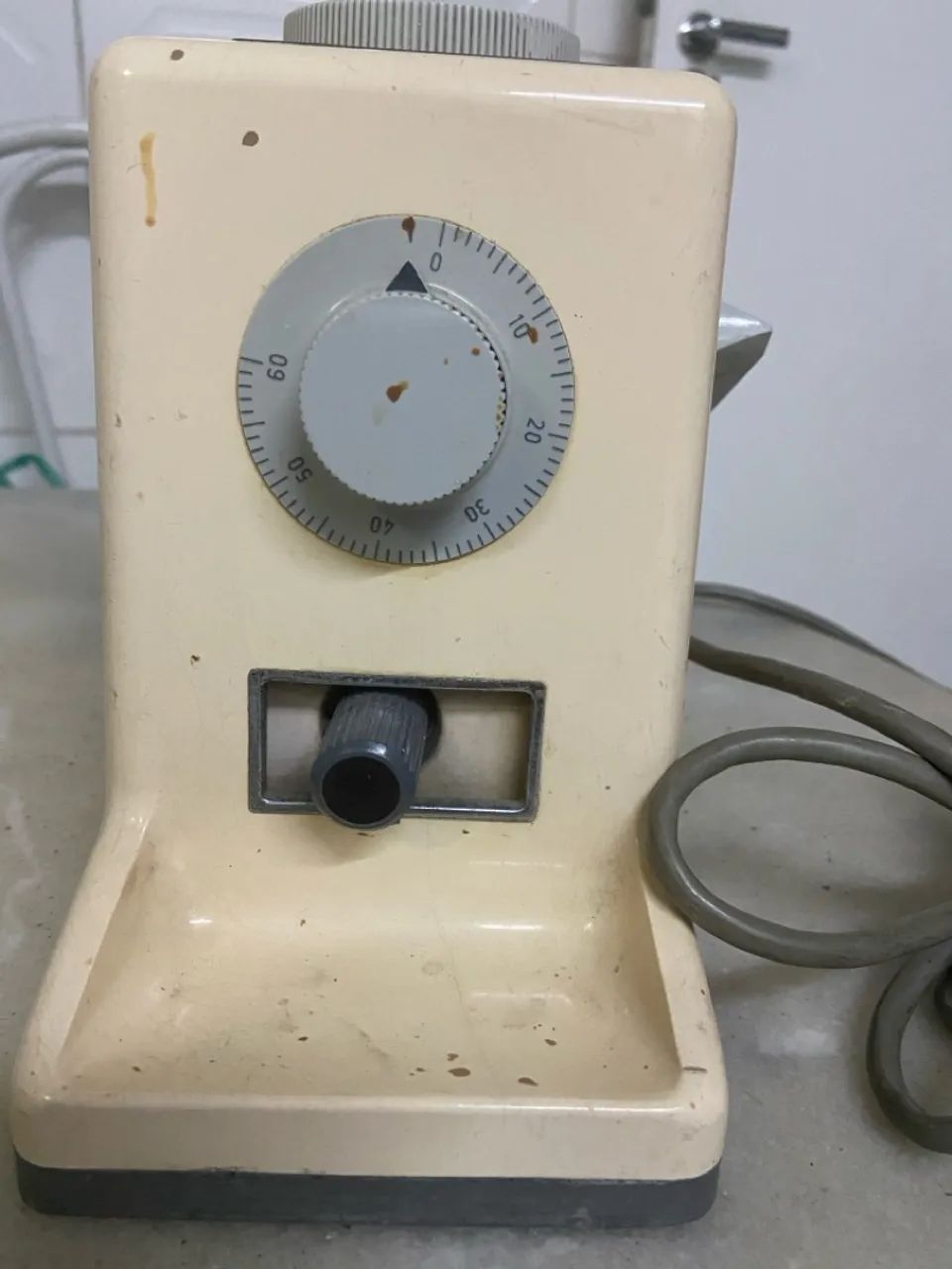 Amalgamador odontológico 