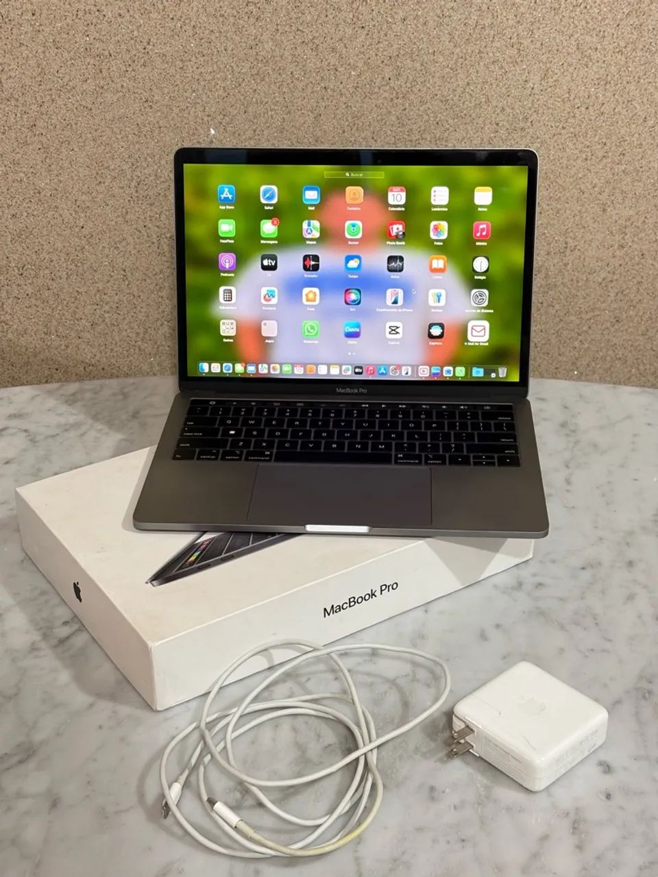 MacBook Pro 13 Touch Bar  2018