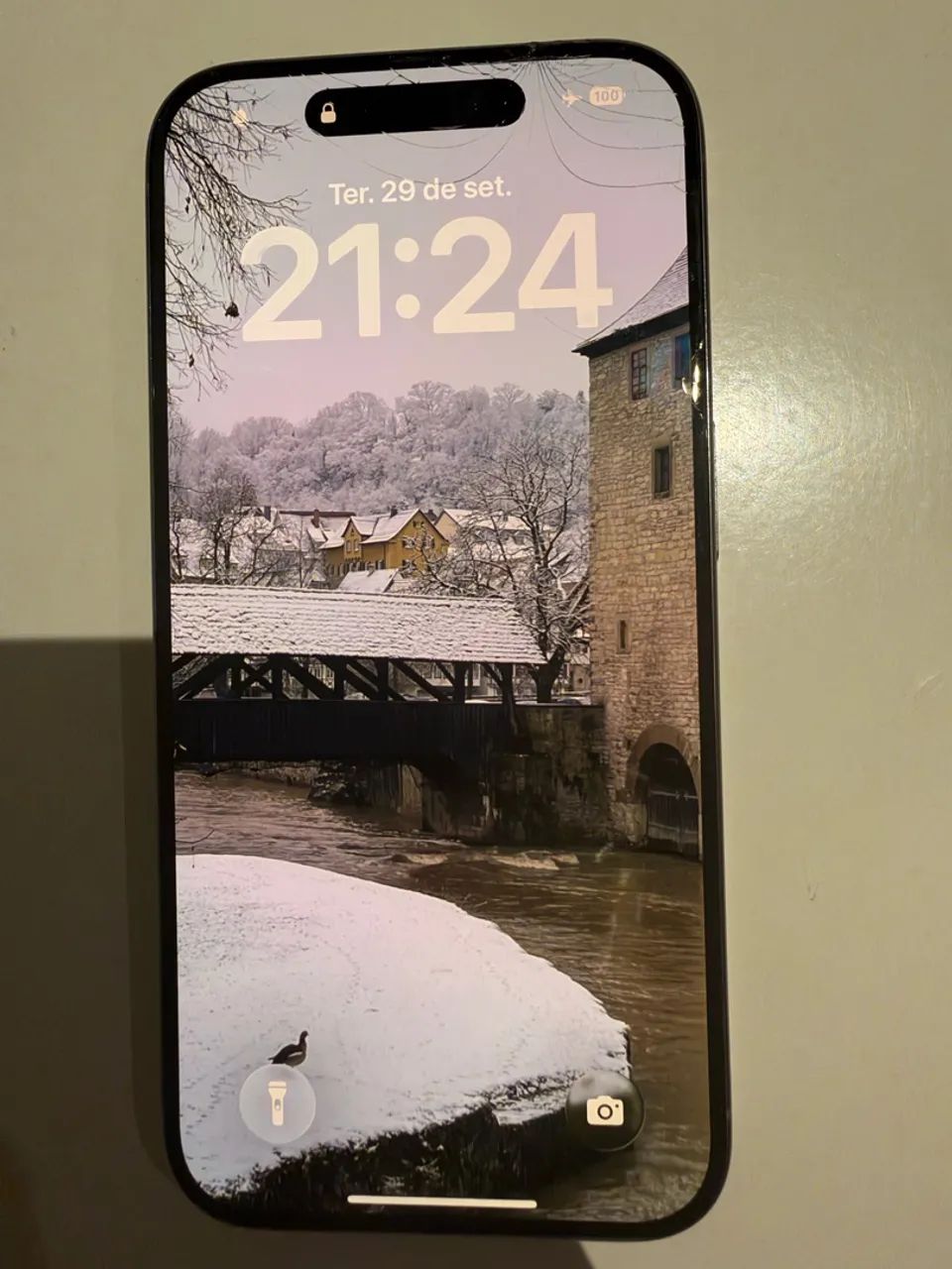 Iphone 15 Pro 128 - Tela pequenos trincos