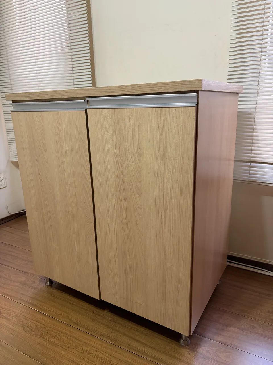 Cômoda em MDF  de 1 linha, resistente, com calceiro inox e sapateira  - Foto 2