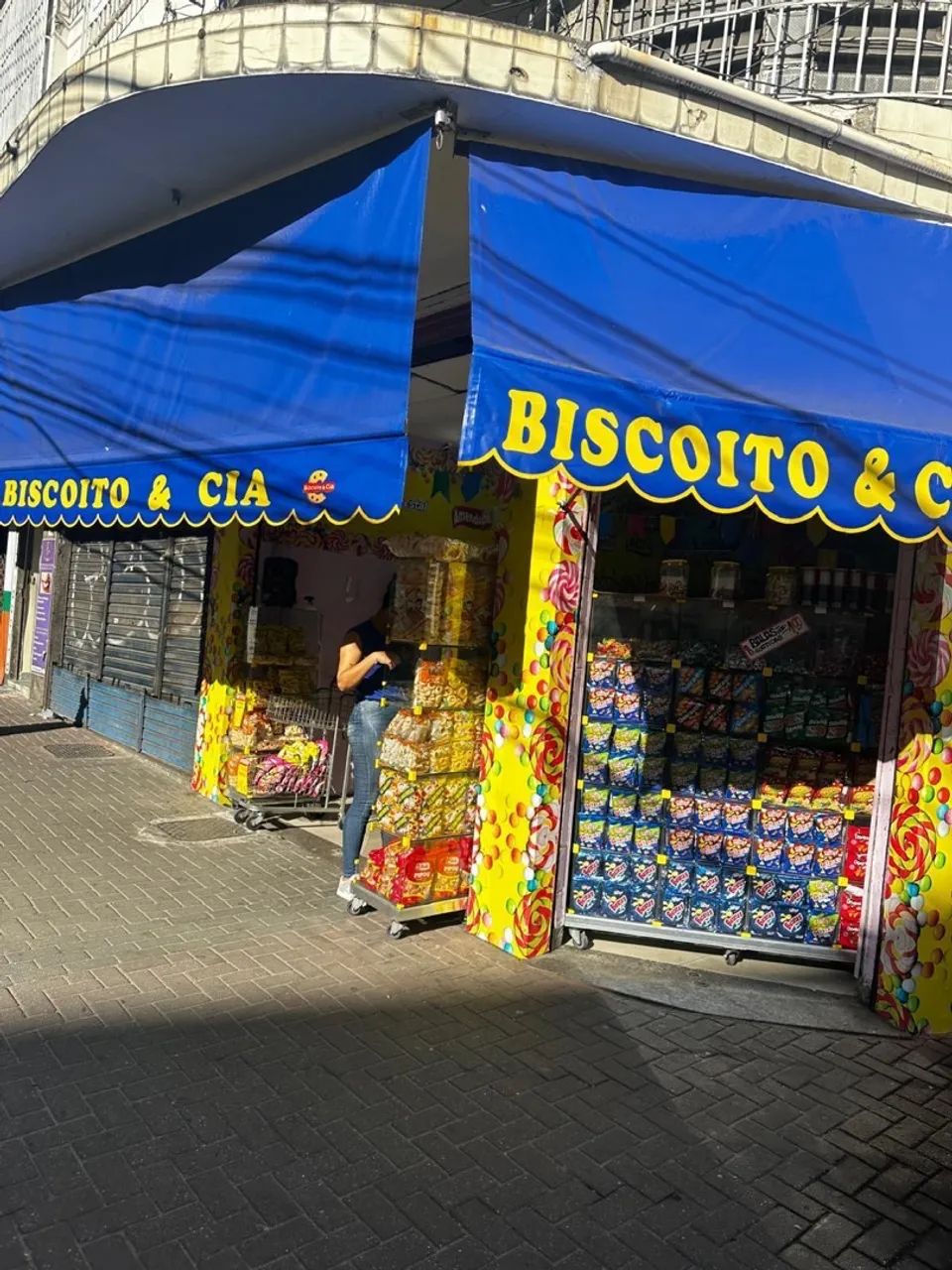 LOJA COMERCIAL EM DUQUE DE CAXIAS