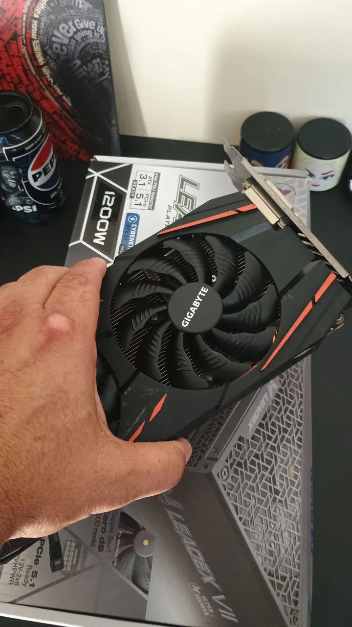 RX 580 8gb Gigabyte  - Foto 3