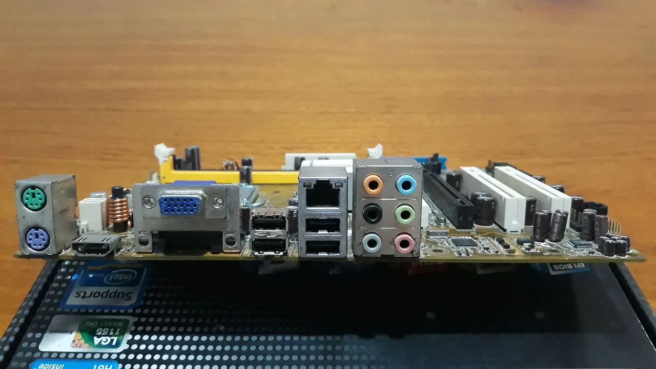 [DEFEITO] 2 Placas-mãe LGA775 - Foto 5