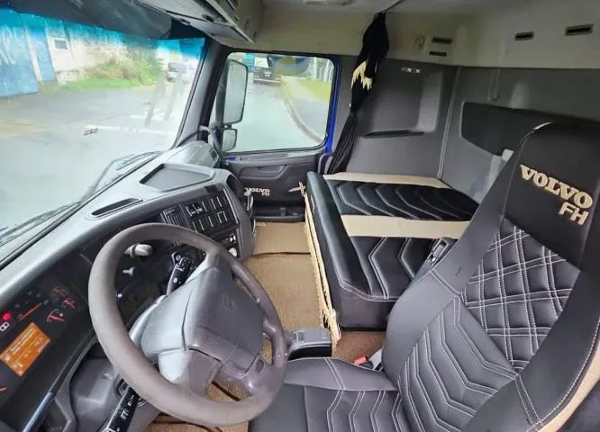 volvo fh440 azul 4x2 - bau sider 2011  - Foto 4