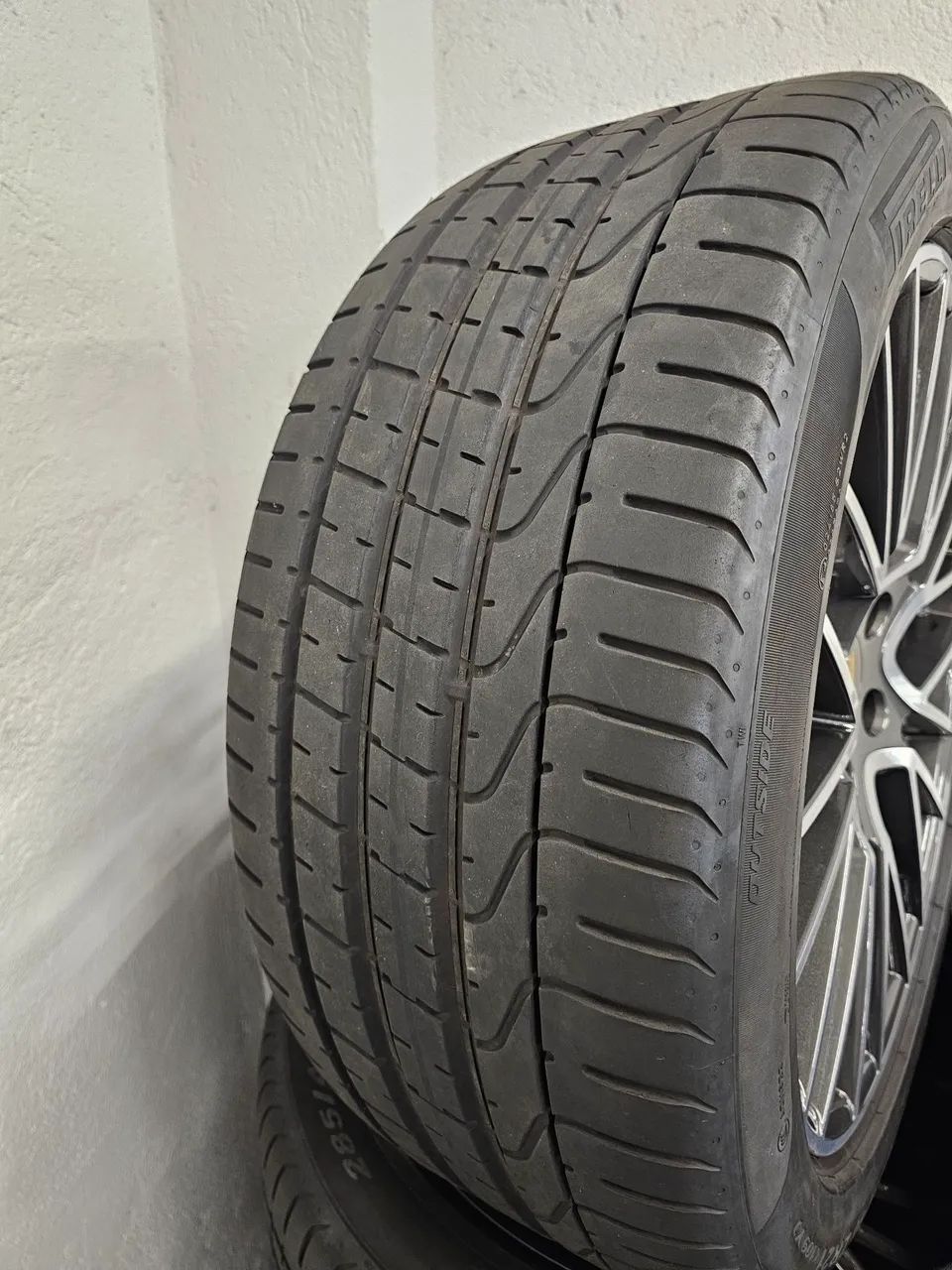 Jogo de Rodas Porsche Cayenne Aro 21 Originais com Pneu Pirelli P-Zero Pnejs - Foto 2