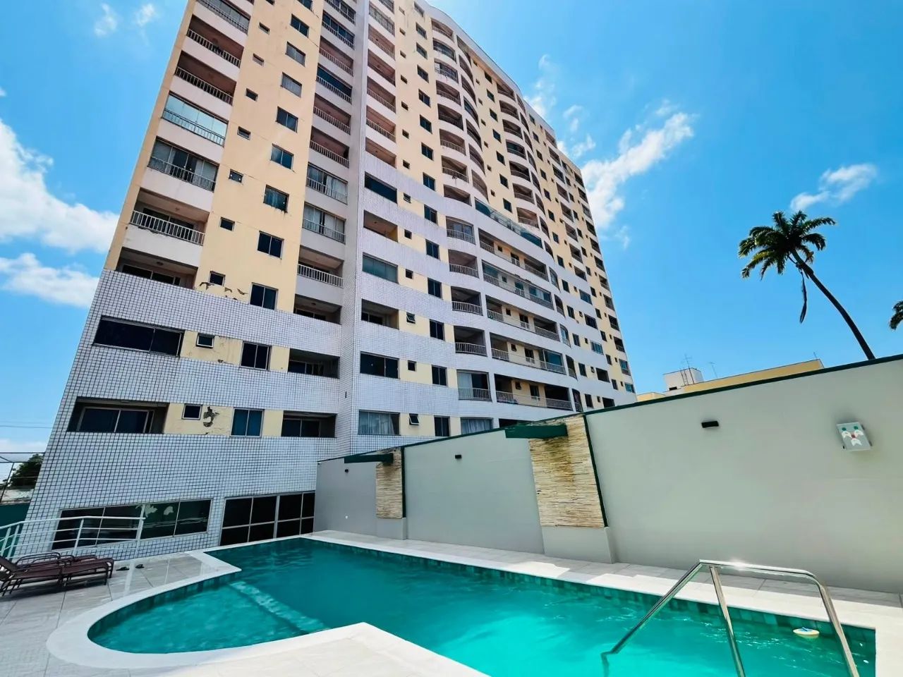 Apartamento à venda no Edifício Villa Real