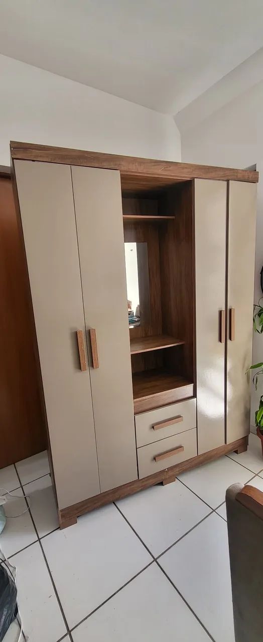 GUARDA ROUPA 