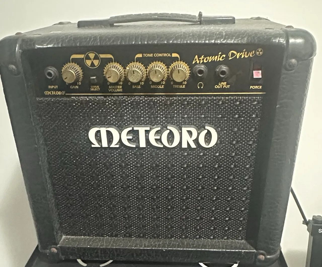 Caixa para guitarra Meteoro 15w