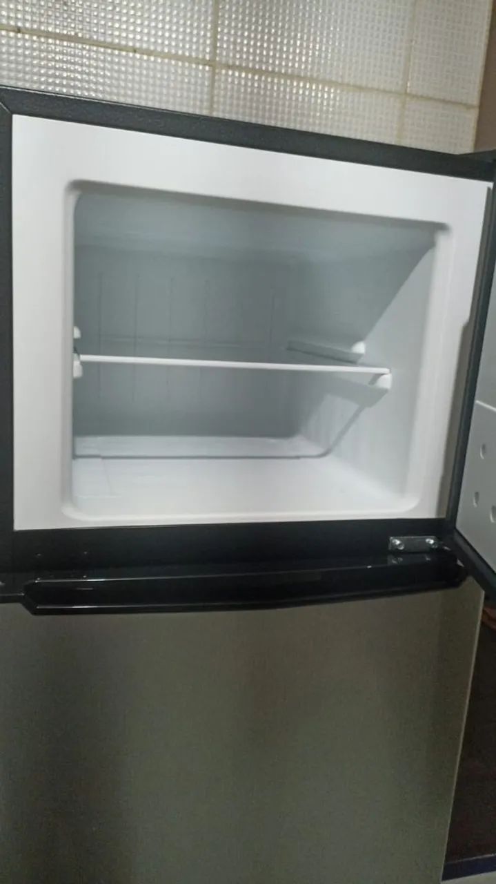 Geladeira Mini 140 litros  - Foto 2